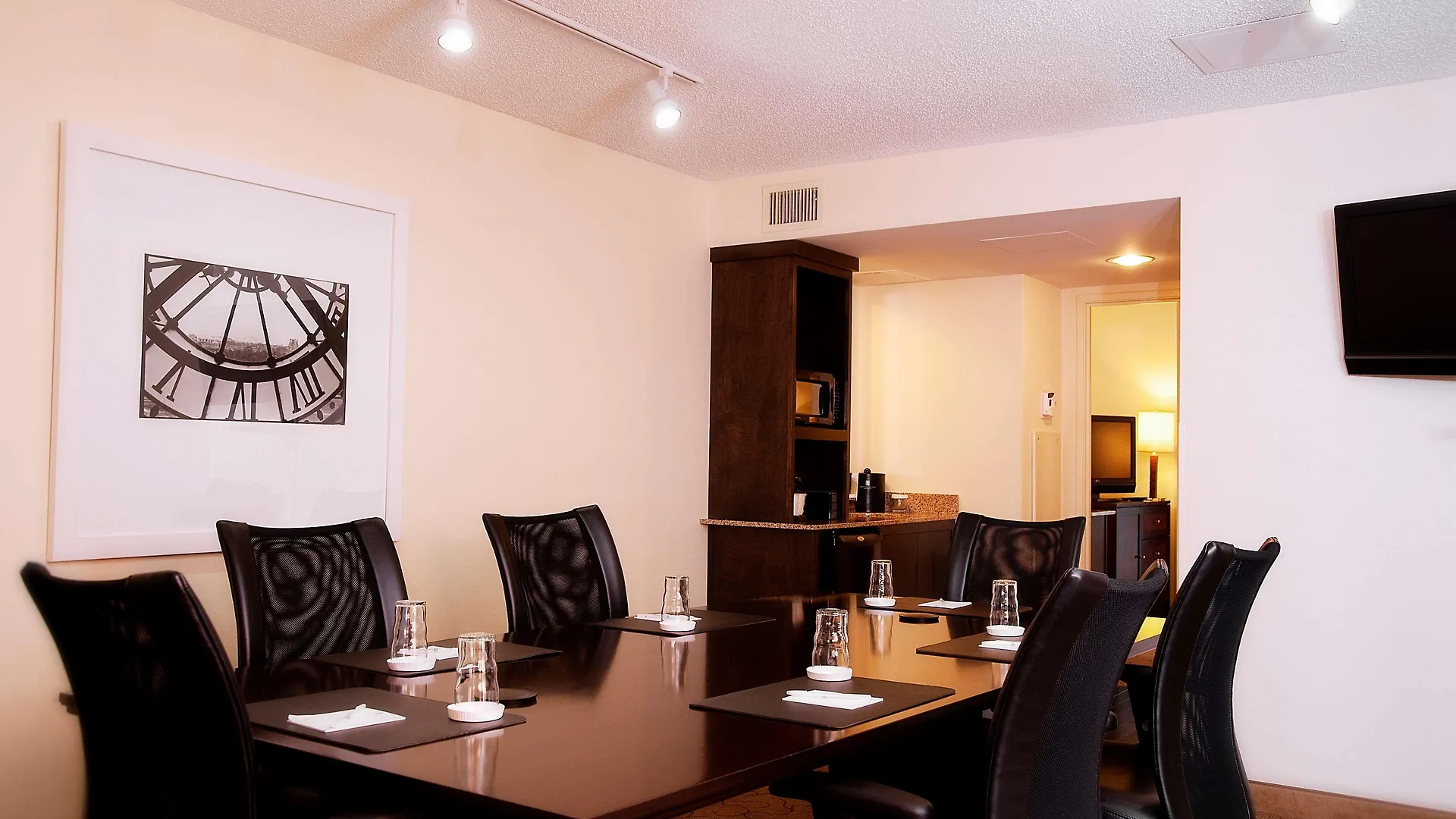 Embassy Suites By Hilton Memphis East Germantown Area