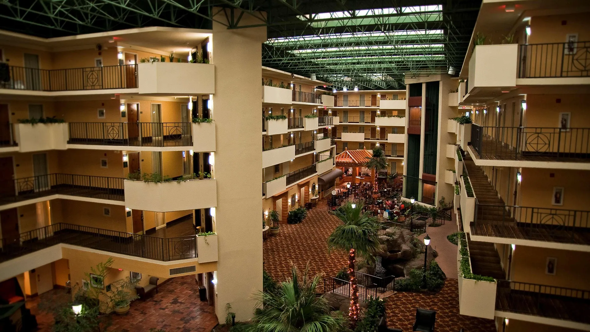 Hotel Embassy Suites By Hilton Memphis East Germantown Area