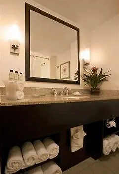 Hotel Embassy Suites By Hilton Memphis East Germantown Area